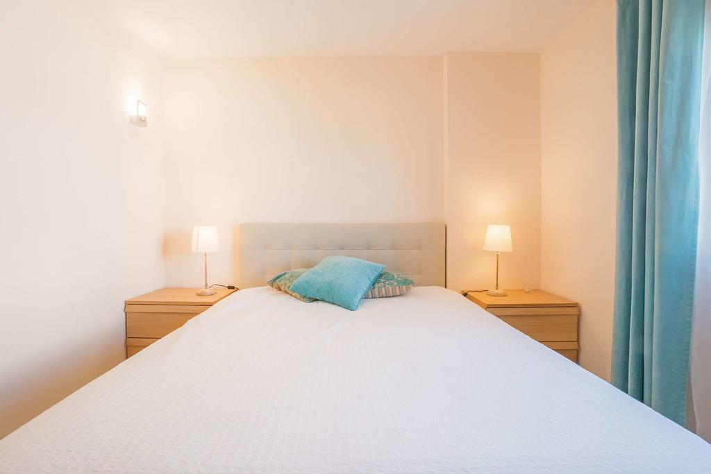 1-Minute Walk To The Metro And 2 To The Supermarket Lissabon Exterior foto